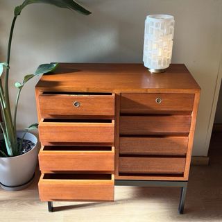 Cajonera vintage madera y metal