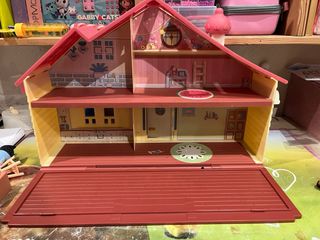 Casita de Bluey + muñecos