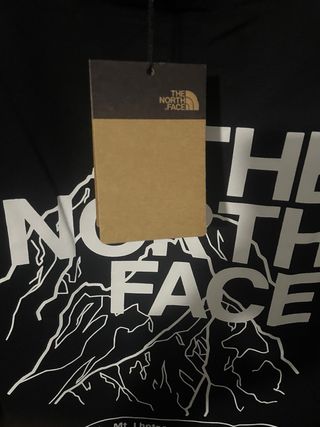Camiseta The North Face Negra