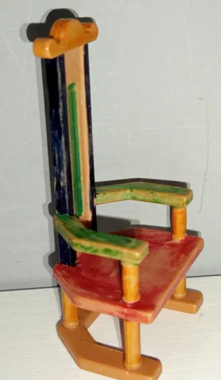 Silla de Playmobil pintada