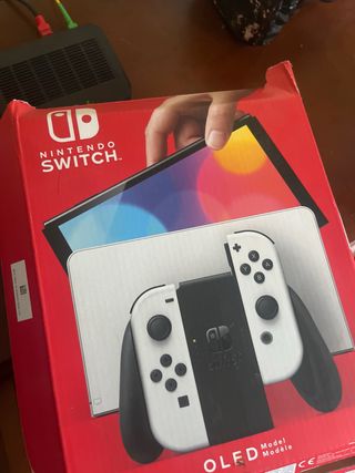 Nintendo Switch OLED Blanca y Negra