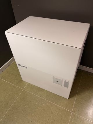 Mac Pro M2 Ultra 20C CPU/60C GPU 64GB RAM 1TB SSD