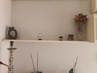 Mueble de salón blanco vitrina y estanterías