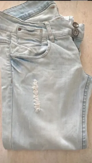 Jeans Donna Blu Chiaro Strappati