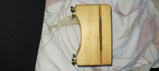 Cajita de música suiza de madera