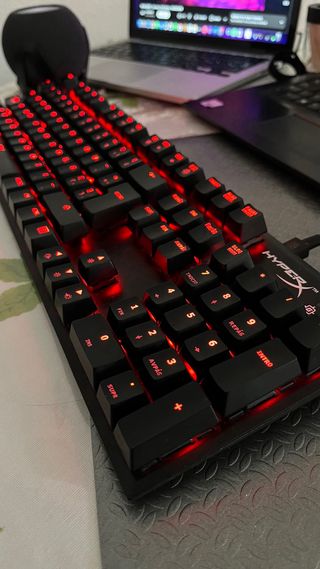 Teclado HyperX Negro