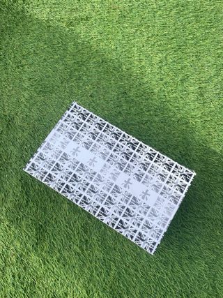 Zapatillas Premiata Beige y Blancas