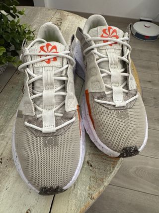 Zapatillas Nike Beige y Naranja