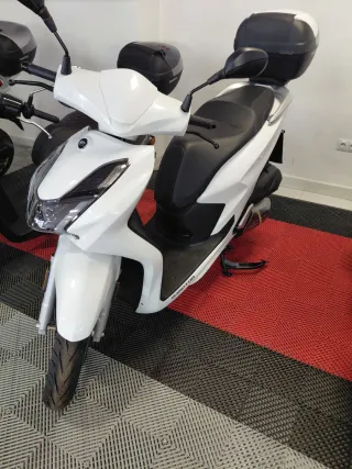 Scooter 125cc 15cv Automática