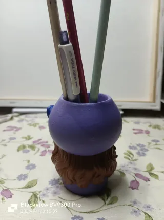 Maceta decorativa niña