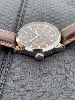 Reloj GUESS Caballero Esfera Chocolate-Pila nueva