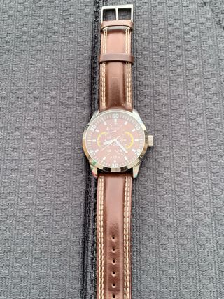 Reloj GUESS Caballero Esfera Chocolate-Pila nueva