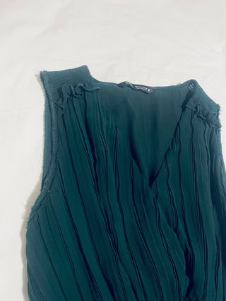 Vestido verde midi plisado