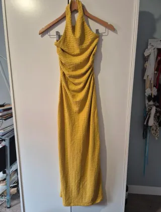 Vestido amarillo halter