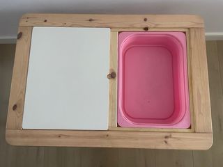 Mesa infantil Ikea madera y blanco
