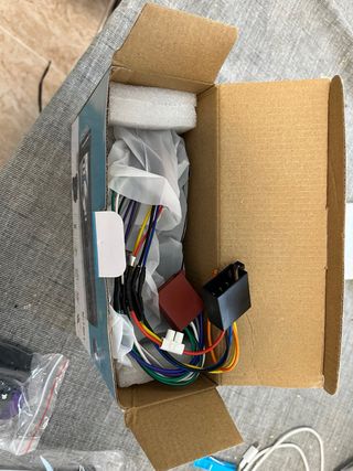 Auto radio con bluetooth