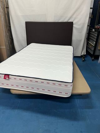 Base Tapizada + Colchón Visco 135x190