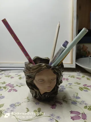 Maceta Rostro Mujer Dorado