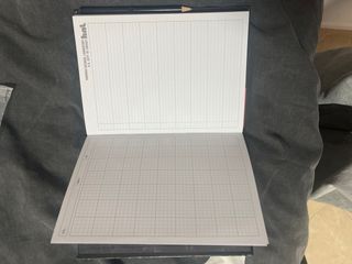 Libreta Stranger Things con lápiz