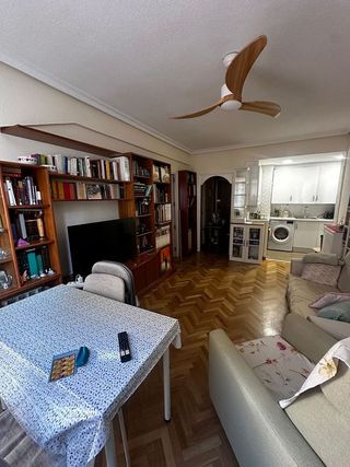 Piso en venta en Adelfas en Madrid