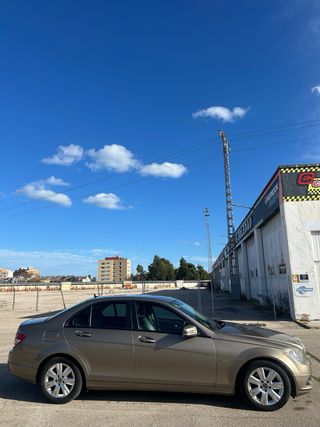 Mercedes-Benz C200 2010