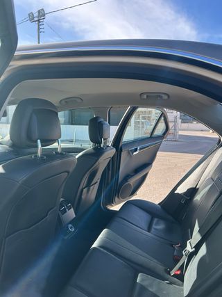 Mercedes-Benz C200 2010