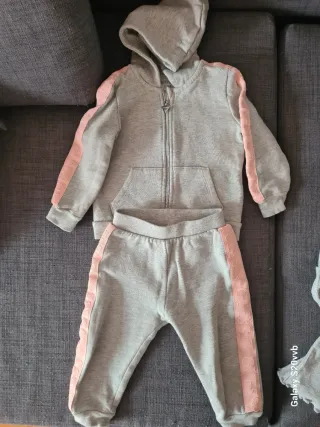 Chándal Guess niña 12 meses