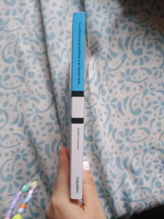 La chica que patina y el tonto que la quiere