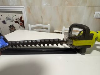 Cortasetos Eléctrico Ryobi 600W