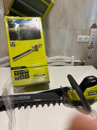 Cortasetos Eléctrico Ryobi 600W