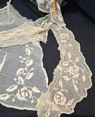 Encaje antiguo Francia 1900 bordado tul