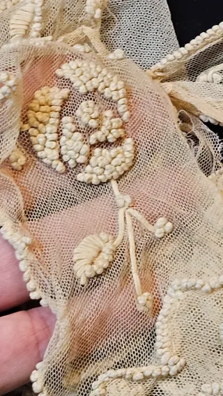 Encaje antiguo Francia 1900 bordado tul