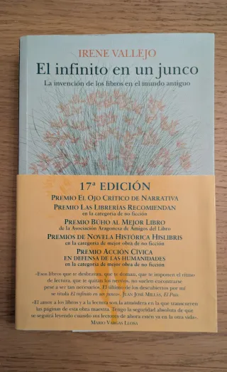 El infinito en un junco: La invención de los li...