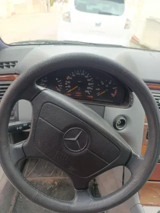 Mercedes-Benz Clase E 1996