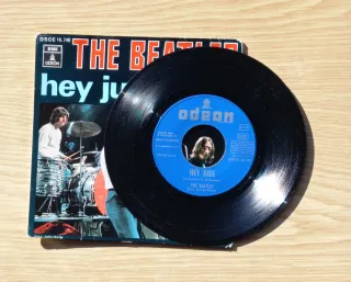 The Beatles - Hey Jude / Revolution Single 1968.