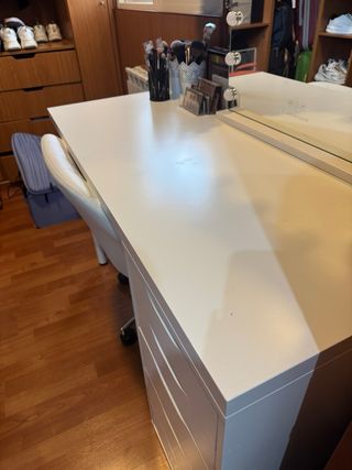 Escritorio Ikea con cajonera Alex Blanco