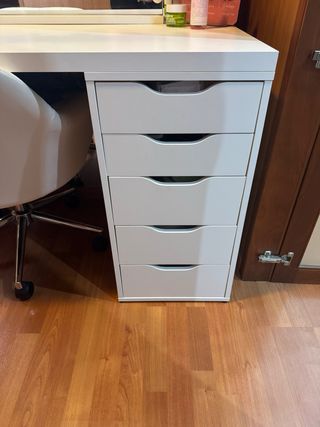 Escritorio Ikea con cajonera Alex Blanco