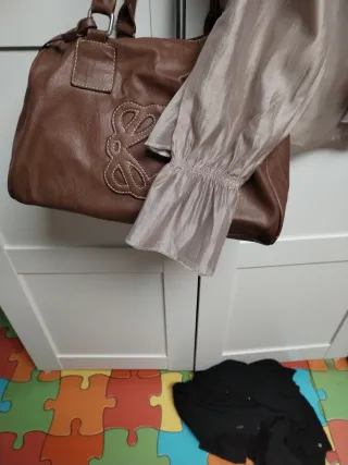 Camisa beige con volantes talla S