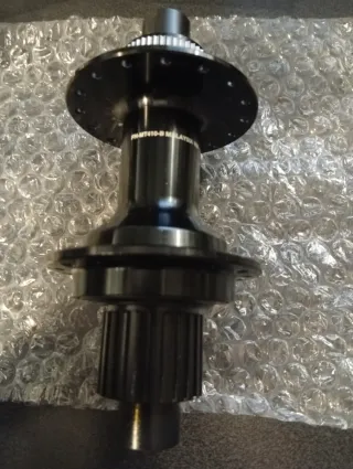 Mozzo Posteriore Shimano FH-MT410-B Boost