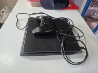 Consola Sony PS4 Negra + Mando