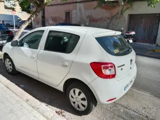 Dacia Sandero 2013