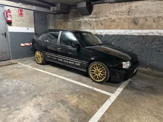 Opel Kadett gsi16v