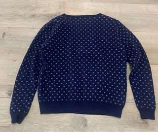 Jersey punto azul con oso polar y estrella