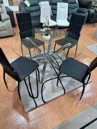 Mesa redonda cristal y 4 sillas negras