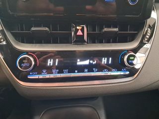 Toyota Corolla 1.8 125H BUSINESS PLUS E-CVT