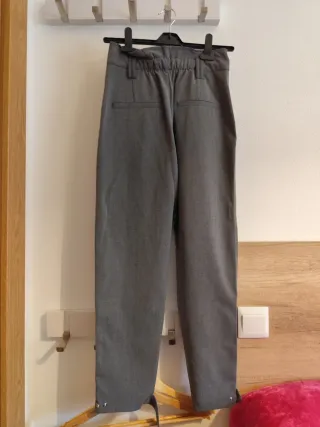 Pantalón de traje gris