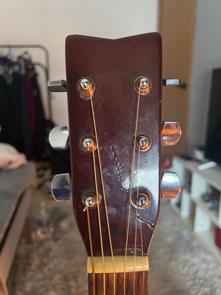 Guitarra Yamaha F310