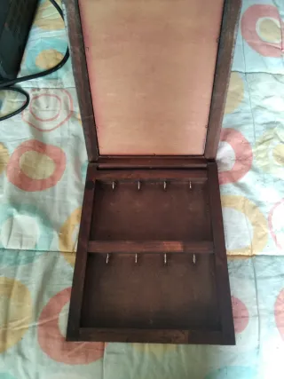 Cuadro guarda llaves muy antiguo