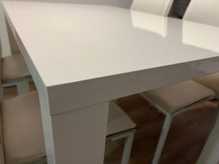 Mesa de comedor blanca lacada