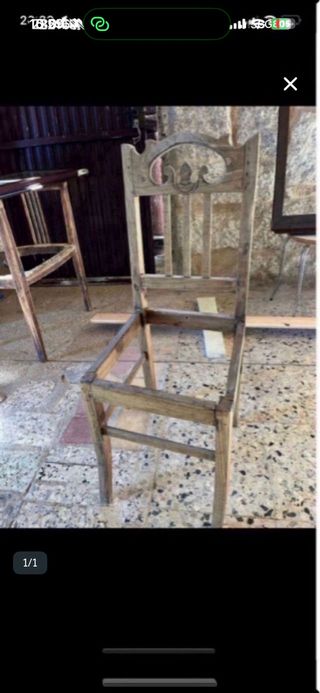 Silla de madera antigua para restaurar